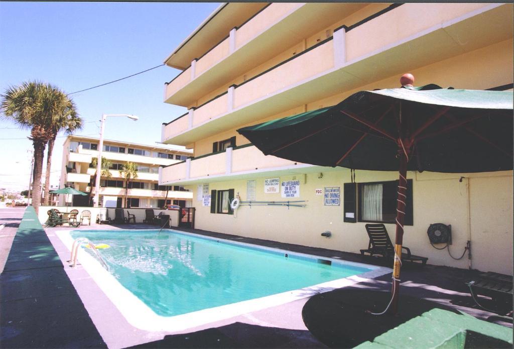 Happy Holiday Motel Myrtle Beach Exterior photo